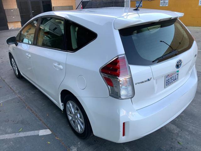 2017 Toyota Prius v Two