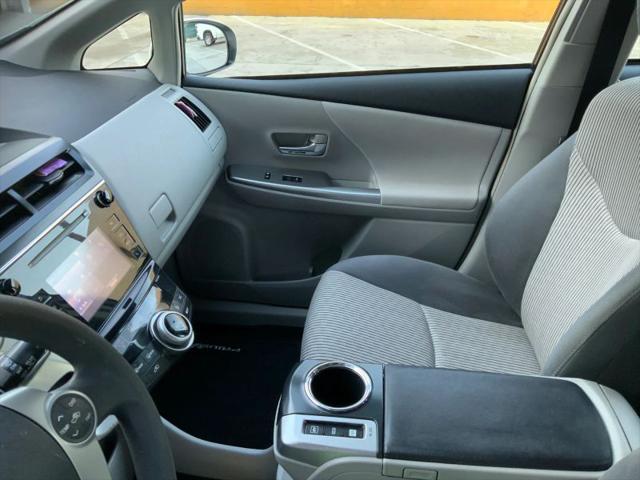 2017 Toyota Prius v Two
