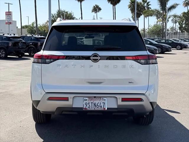 2025 Nissan Pathfinder SL FWD