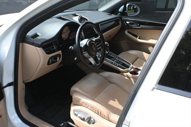 2020 Porsche Macan Base