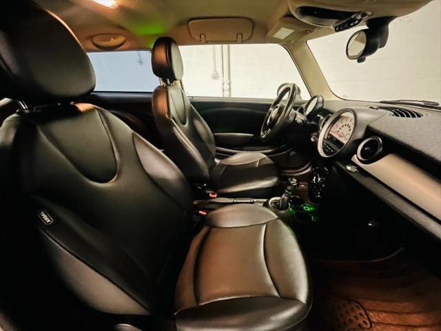 2013 MINI Hardtop Cooper