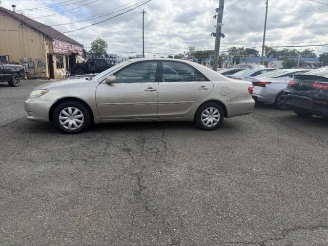 2005 Toyota Camry LE for sale in Langhorne, PA