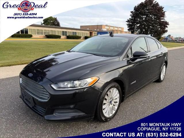 2013 Ford Fusion Hybrid SE for sale in Copiague, NY