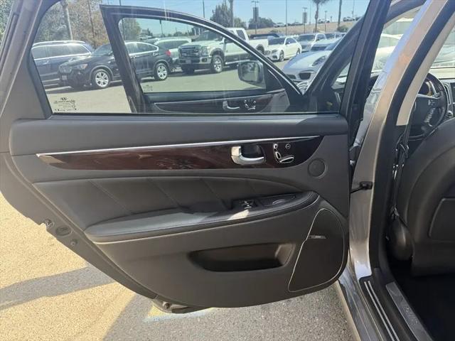 2011 Hyundai Equus Signature