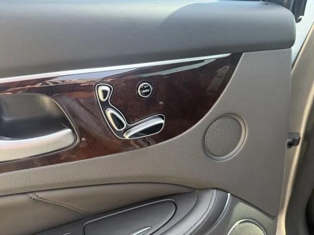 2011 Hyundai Equus Signature