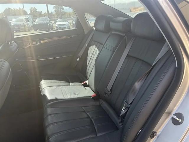 2011 Hyundai Equus Signature