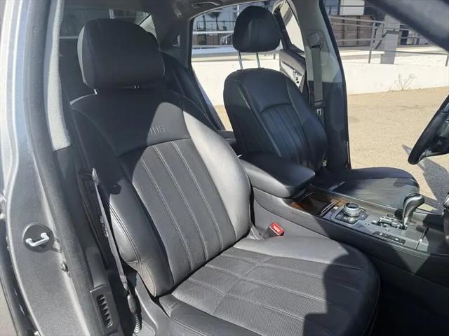 2011 Hyundai Equus Signature