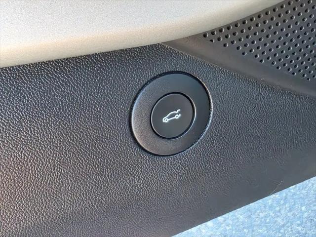 2017 Chevrolet Camaro 2LT