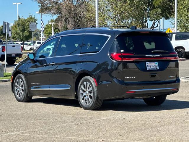 2023 Chrysler Pacifica Hybrid Pinnacle