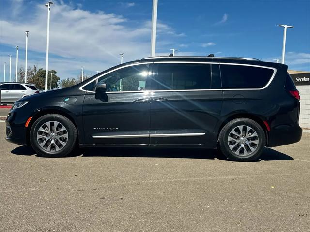 2023 Chrysler Pacifica Hybrid Pinnacle