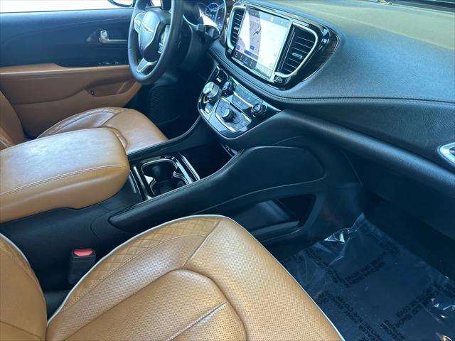 2023 Chrysler Pacifica Hybrid Pinnacle