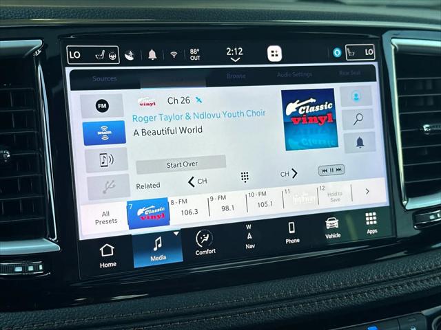 2023 Chrysler Pacifica Hybrid Pinnacle