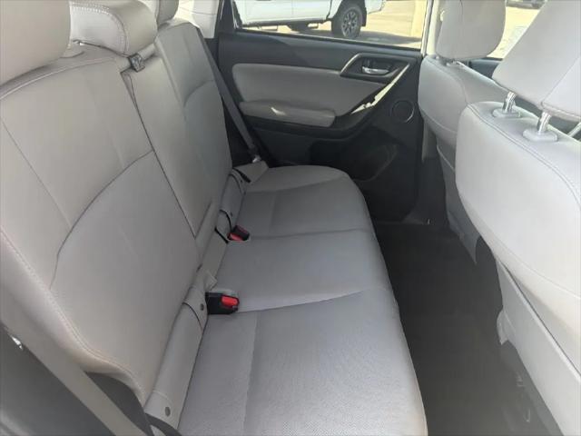 2016 Subaru Forester 2.5i Touring
