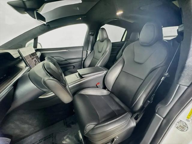 2025 Tesla Model X Plaid
