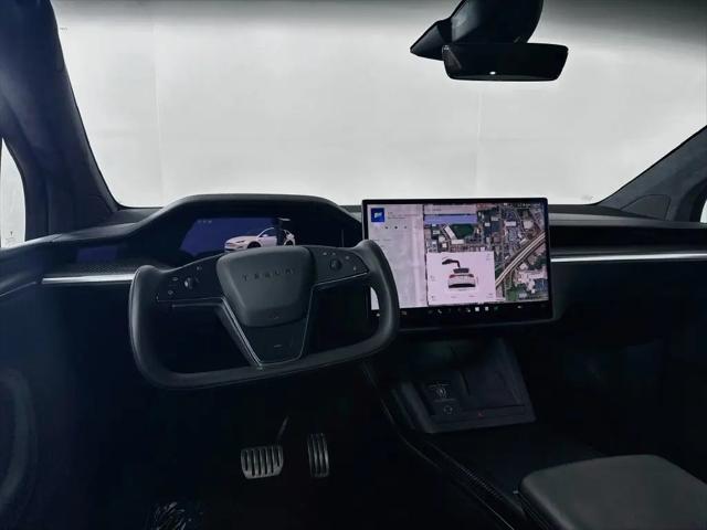 2025 Tesla Model X Plaid