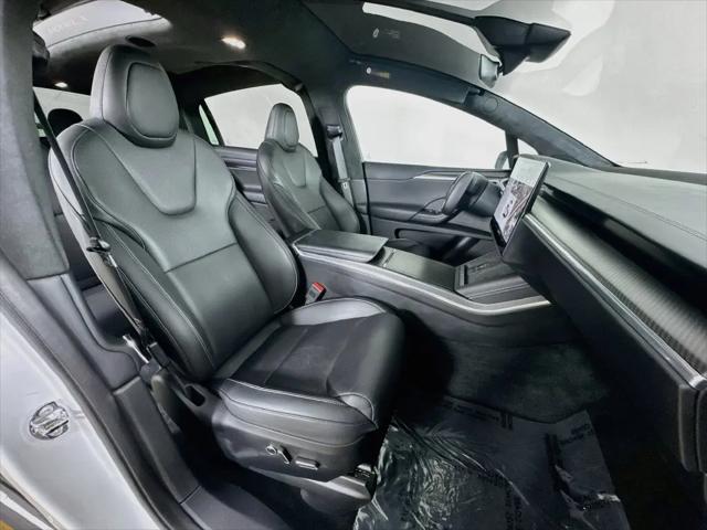 2025 Tesla Model X Plaid