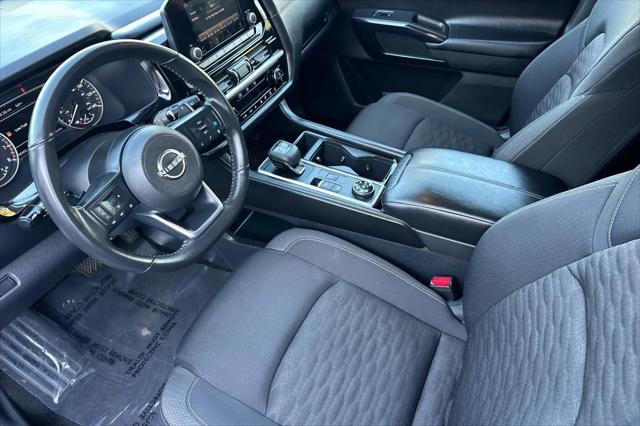 2025 Nissan Pathfinder SV 4WD