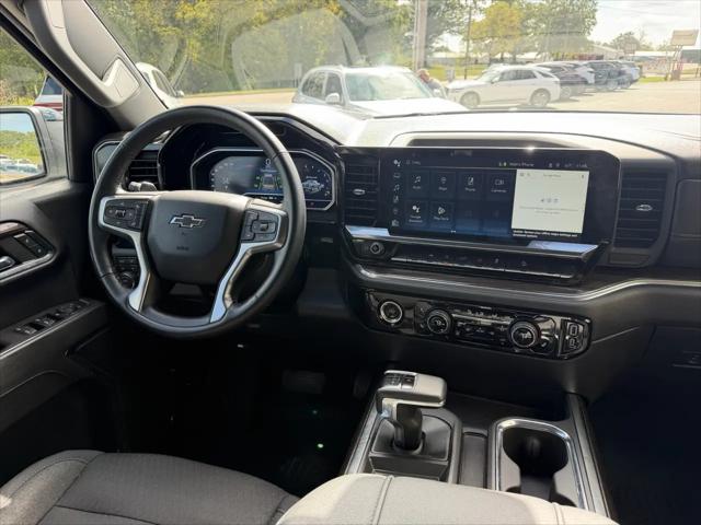 2023 Chevrolet Silverado 1500 4WD Crew Cab Short Bed RST