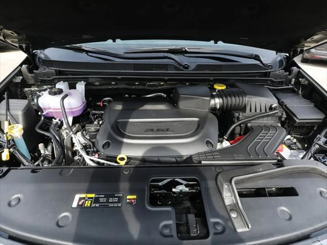 2027 Chrysler Pacifica Select AWD