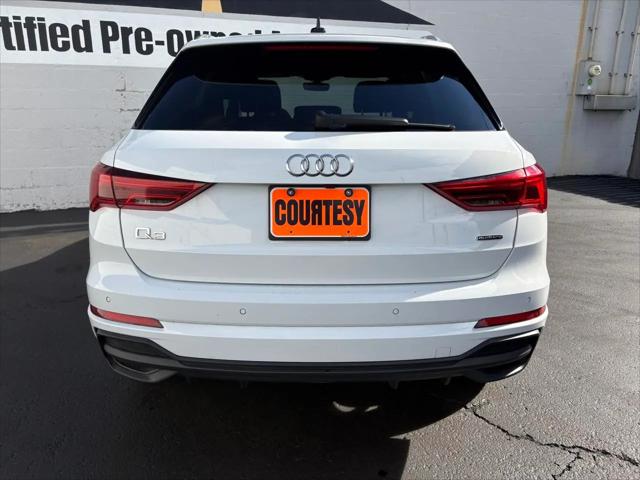 2025 Audi Q3 Premium 45 TFSI S line quattro Tiptronic
