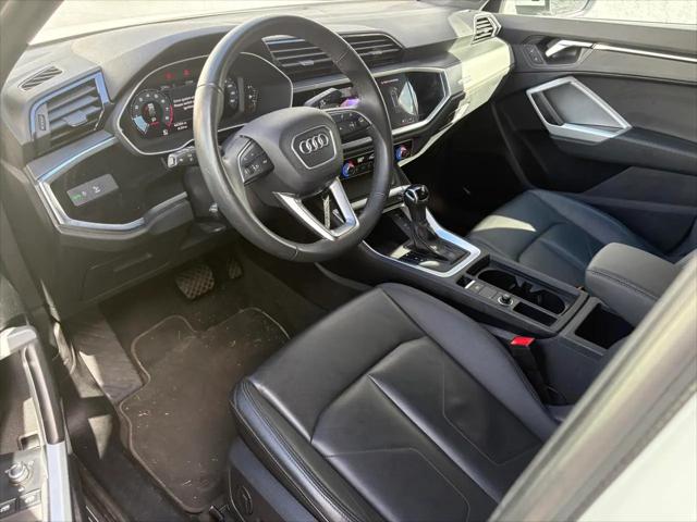 2025 Audi Q3 Premium 45 TFSI S line quattro Tiptronic