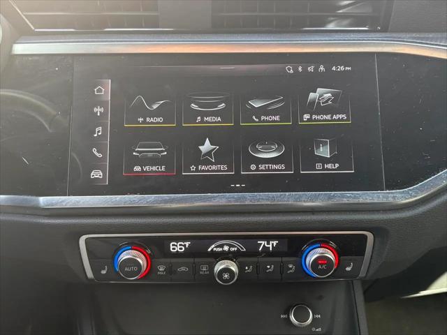 2025 Audi Q3 Premium 45 TFSI S line quattro Tiptronic
