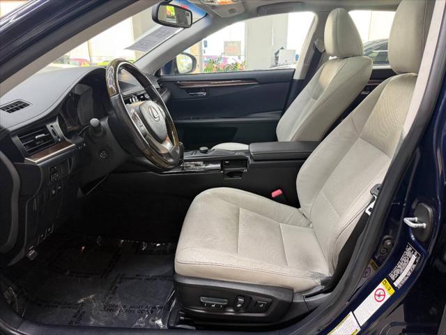 2013 Lexus ES 350 Base 4dr Sedan