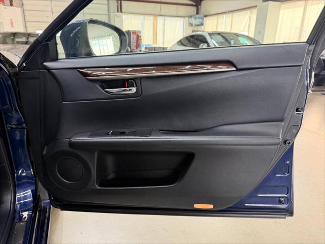 2013 Lexus ES 350 Base 4dr Sedan