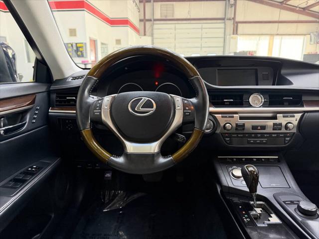 2013 Lexus ES 350 Base 4dr Sedan