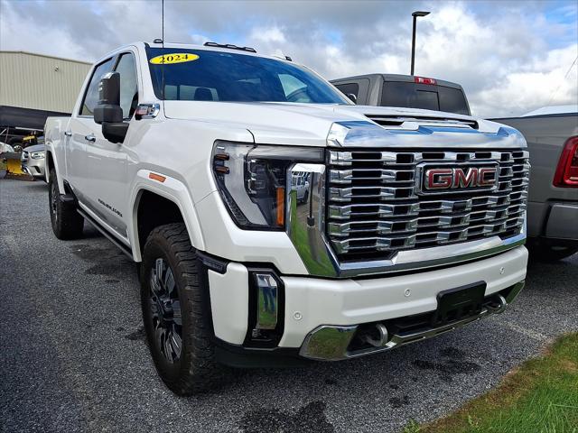 2024 GMC Sierra 2500HD 4WD Crew Cab Standard Bed Denali 2024 GMC Sierra 2500HD 4WD Crew Cab Standard Bed Denali