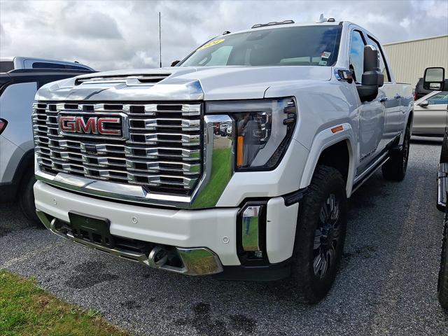2024 GMC Sierra 2500HD 4WD Crew Cab Standard Bed Denali 2024 GMC Sierra 2500HD 4WD Crew Cab Standard Bed Denali
