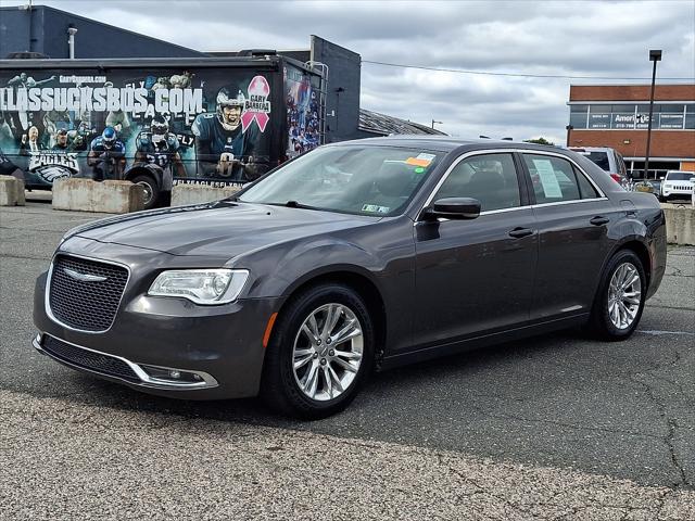 2017 Chrysler 300 Limited
