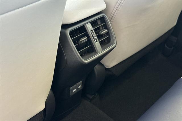 2025 Lexus 300 300h