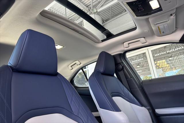2025 Lexus 300 300h