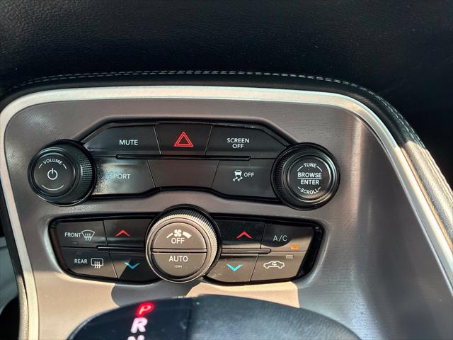2022 Dodge Challenger SXT