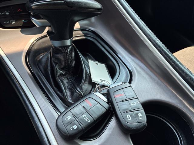 2022 Dodge Challenger SXT
