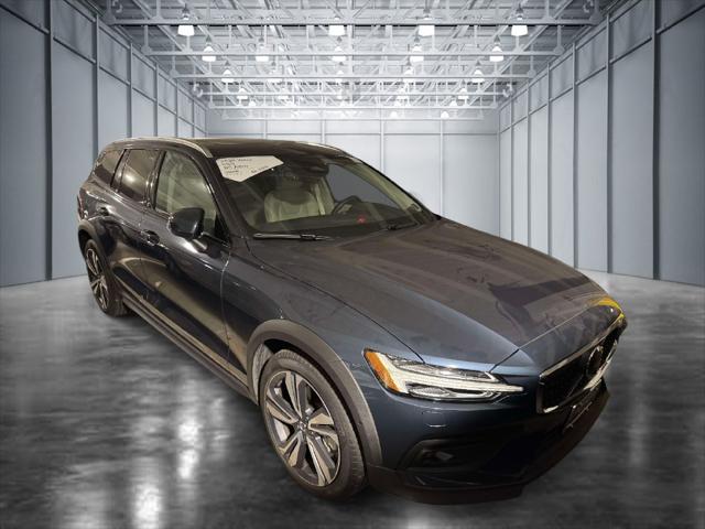 2026 Volvo V60 Cross Country Plus, B5 AWD Gas mild hybrid for sale in Alexandria, VA