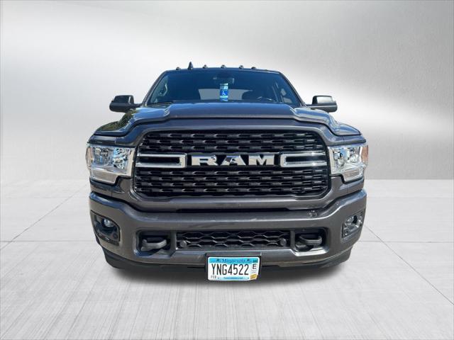 2022 Ram 3500 Big Horn Crew Cab 4x4 8 Box
