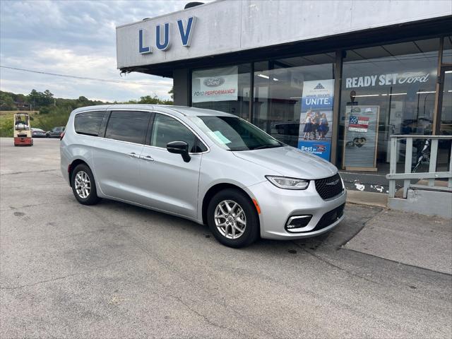 2024 Chrysler Pacifica Touring L for sale in Henryetta, OK