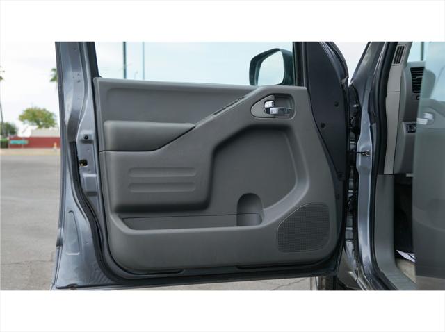 2017 Nissan Frontier SV