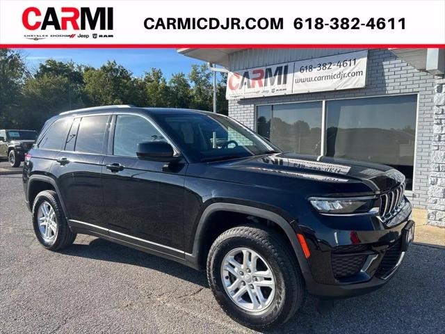 2023 Jeep Grand Cherokee Laredo 4x4 for sale in Carmi, IL