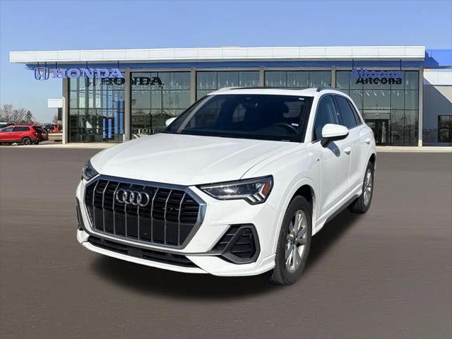2025 Audi Q3 Premium 45 TFSI S line quattro Tiptronic for sale in Altoona, IA