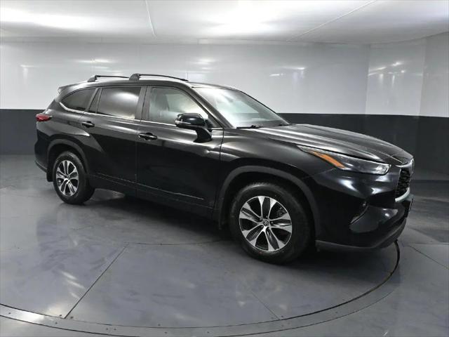 2023 Toyota Highlander XLE for sale in Brainerd, MN