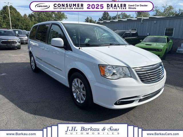 2016 Chrysler Town & Country Touring for sale in Cedarville, IL