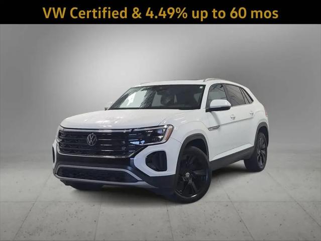 2024 Volkswagen Atlas Cross Sport 2.0T SE w/Technology for sale in Farmington Hills, MI