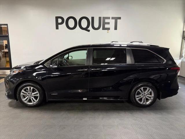 2021 Toyota Sienna Platinum for sale in Golden Valley, MN