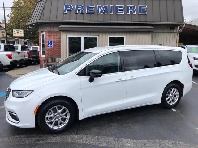2024 Chrysler Pacifica Touring L for sale in Washington, PA