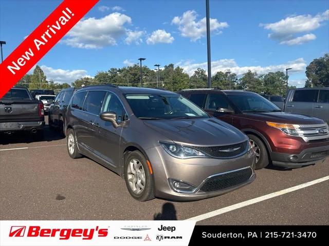 2017 Chrysler Pacifica Touring-L for sale in Souderton, PA