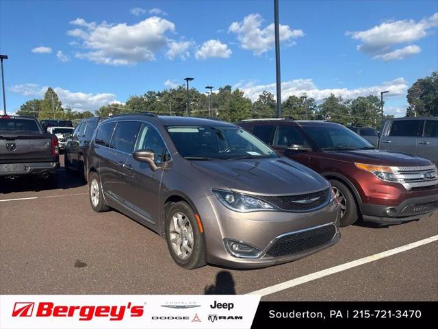 2017 Chrysler Pacifica Touring-L for sale in Souderton, PA