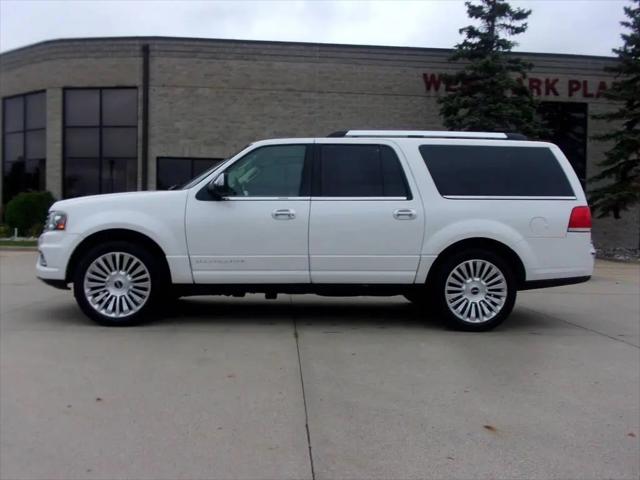 2015 Lincoln Navigator L Base for sale in Fargo, ND